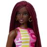 Barbie - Boneca Fashionista com Vestido Love e Tranças