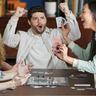 Hasbro - Cluedo conspiración juego de mesa para adultos ㅤ
