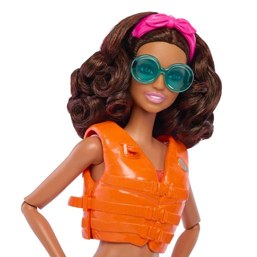 Barbie - Muñeca Barbie con tabla de surf y accesorios ㅤ